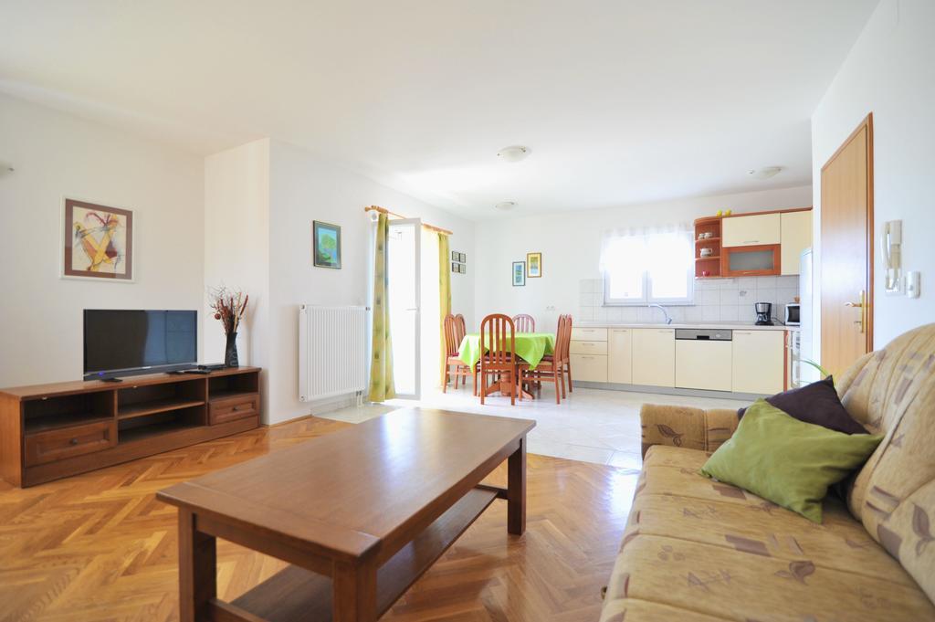 Villa Luna With Seaview Petrcane Εξωτερικό φωτογραφία