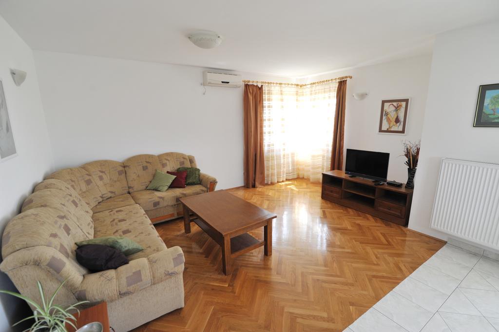 Villa Luna With Seaview Petrcane Εξωτερικό φωτογραφία