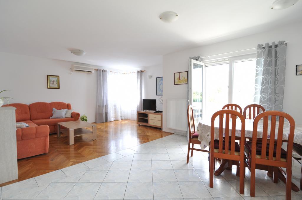 Villa Luna With Seaview Petrcane Εξωτερικό φωτογραφία